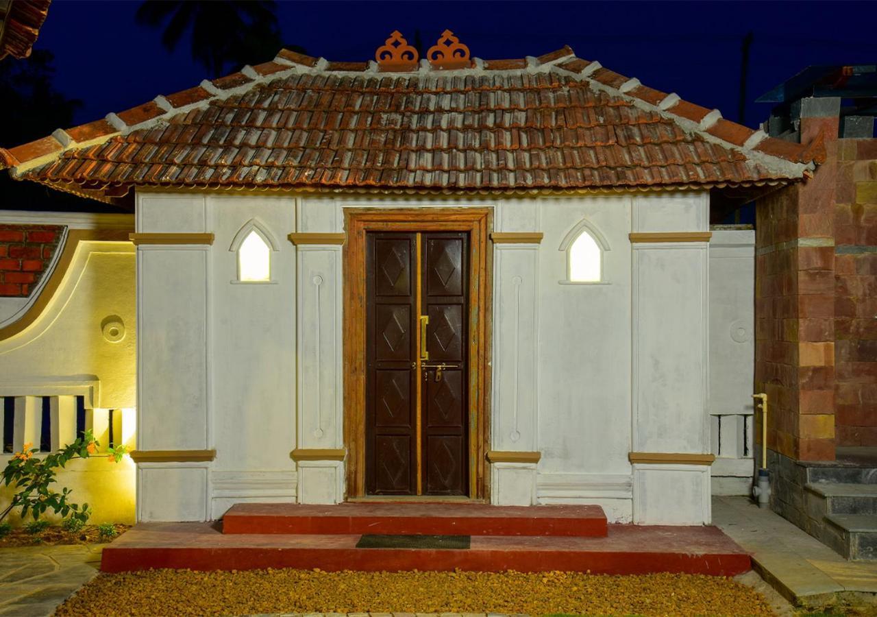 Kumarakom Tharavadu - A Heritage Hotel, 库玛拉孔 外观 照片
